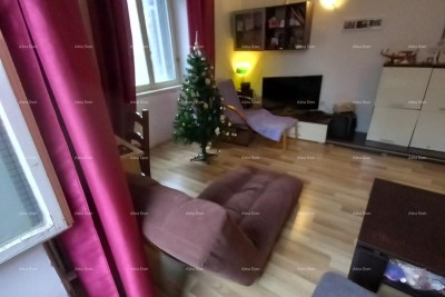 Wohnung zum Verkauf in Pula, Zentrum! Kaštel.