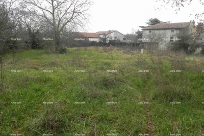 Prodaja - građevinsko zemljište od 730m² na atraktivnoj lokaciji, blizina Rovinjskog sela!