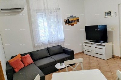 Prodaja - stan s terasom i prakirnim mjestom, Lovrečica!