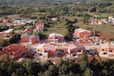 ZU VERKAUFEN: Resort mit Familien-Steinvillen in der Nähe von Labin