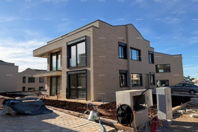 Prodaja moderne vile v lepem stanovanjskem naselju, Umag