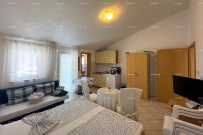 MEDULIN!  STUDIO-APARTMENT IM ZWEITEN STOCK