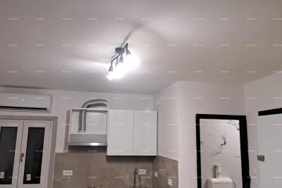 ŽMINJ – Miteigentumsanteil an einem Haus zu verkaufen (3 Wohneinheiten)