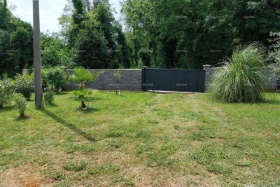 GRADBENI ZEMLJIŠČE 518 m², KRŠETE
