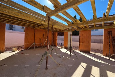 Wohnung in Ližnjan, 1000 m vom Meer entfernt, mit Terrasse und Parkplatz