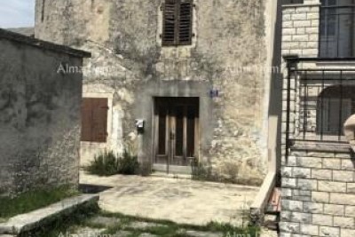 PRODOL, MARČANA – Autohtona istarska kamena kuća s okućnicom za kompletnu renovaciju