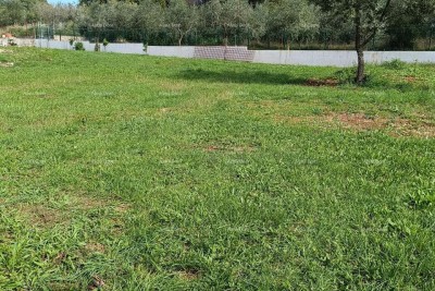 Kaštel – Baugrundstück 800 m²
