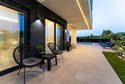 Modernes Haus mit Pool in toller Lage, Medulin!