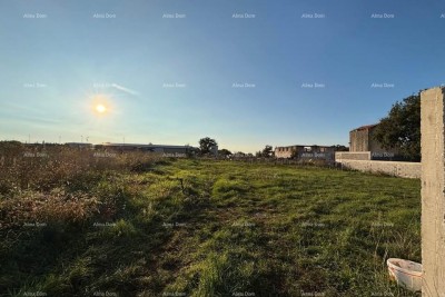 Prodaje se građevinsko zemljište – Marčana (474 m²)Industrijska zona