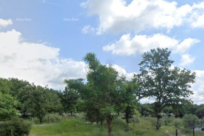 JURŠIĆI – GERÄUMIGES GRUNDSTÜCK, 2.701 m² BAULAND UND 8.951 m² ACKERLAND