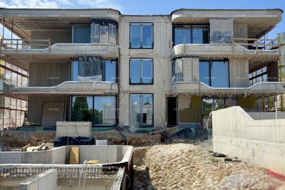ROVINJ - stanovanje naprodaj v luksuzni rezidenci ob morju / S16
