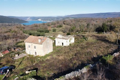 Prodaje se kuća za renovaciju, Rakalj