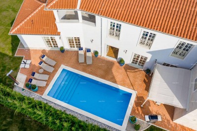 Luksuzna, potpuno opremljena vila s bazenom, Vabriga!