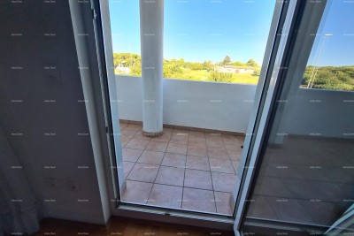 Verkauf einer Wohnung in ausgezeichneter Lage in Pula-Veruda, in der Nähe des Meeres!