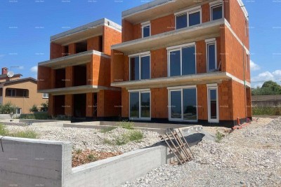 Poreč, Žbandaj, Dvoetažni stan 89 m² u novogradnji