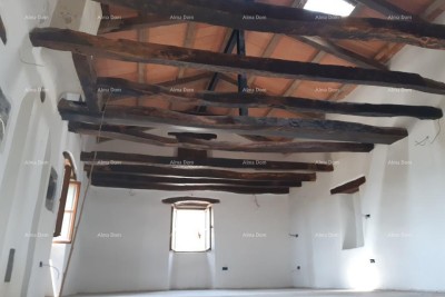 Autentična kamena kuća s pogledom na more – Buje