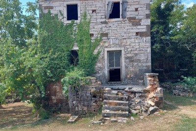 Prodaja imanja s dvije kuće, Oprtalj!