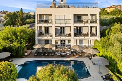 HOTEL S UHODANIM POSLOVANJEM – VINKURAN, 300 m OD MORJA