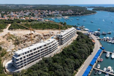 Prodaja modernih stanova u eksluzivnoj zgradi sa pogledom na marinu, Pula!