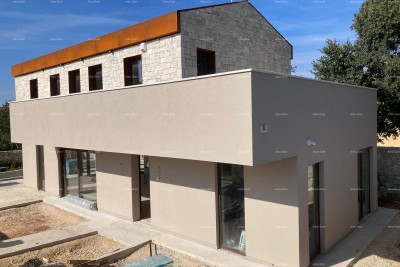 Na prodaju kuća u gradnji s bazenom – Bale, okolica