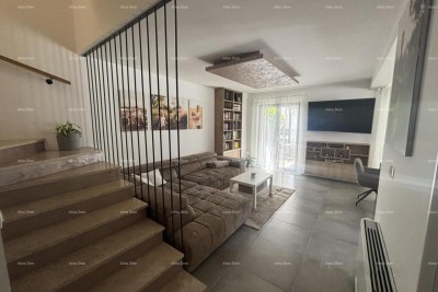 Moderne Haus mit großzügiger Dachterrasse in Novigrad