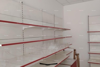 Poslovni prostor 55 m2, prizemlje, centar Pule