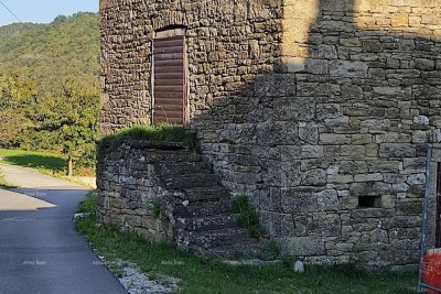 Prodaje se samostojeća kamena kuća, Cerovlje