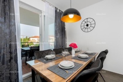 PEROJ – LIJEPO UREĐEN APARTMAN SA ZAJEDNIČKIM BAZENOM