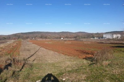 ROVINJSKO SELO - Građevinsko zemljište površine 5234 m2 POSLOVNO STAMBENA IZGRADNJA.