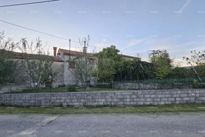 ŽMINJ (okolice) - odlična kamena kuća s dvorištem