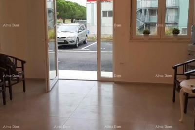 Prodaja poslovnega prostora z nadkritim parkirnim mestom, Pula!