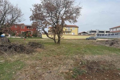 Građevinsko zemljišče na odlični lokaciji – Novigrad