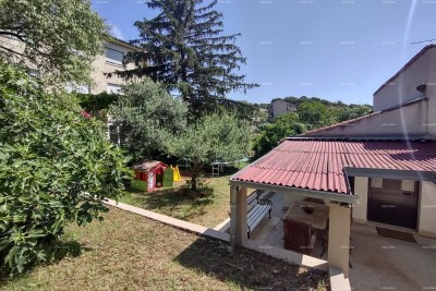 PULA - hiša na odlični lokaciji (2 ločena prostora)