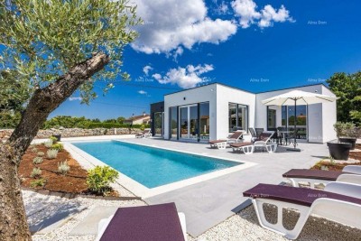 Wunderschöne moderne Villa mit beheiztem Pool – Štokovci