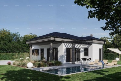 Haus im Rohbau mit Pool – ruhige Lage für das perfekte Familienheim oder Urlaub.